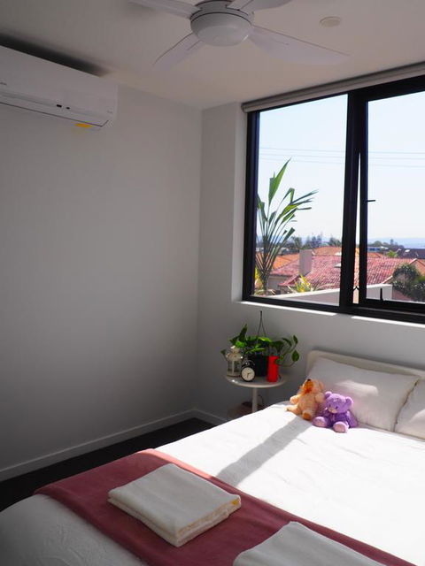 Waterfront Quiet Room - Accommodation Rockhampton 3