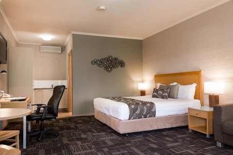 Blazing Stump Motel & Suites - Accommodation Rockhampton 15