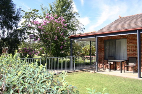 Blazing Stump Motel & Suites - Accommodation Rockhampton 28