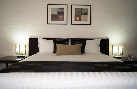 Blazing Stump Motel & Suites - Accommodation Rockhampton 10