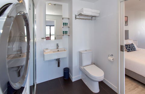 Flinders Luxury Penthouse - Accommodation Rockhampton 12
