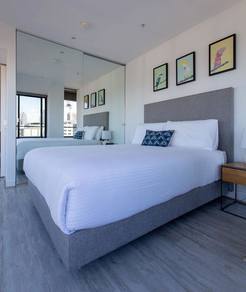 Flinders Luxury Penthouse - Accommodation Rockhampton 11