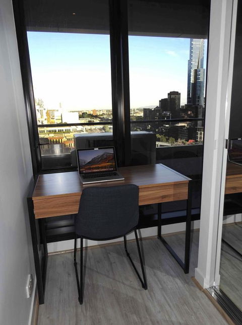 Flinders Luxury Penthouse - Accommodation Rockhampton 9