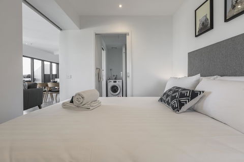 Flinders Luxury Penthouse - Accommodation Rockhampton 7