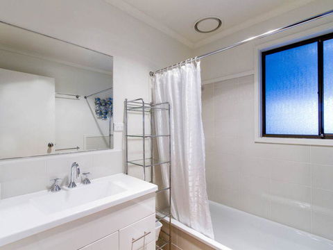 Perfect For Family Fun - Accommodation Rockhampton 9