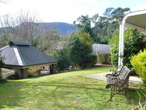 Alpine Aspects - Accommodation Rockhampton 5