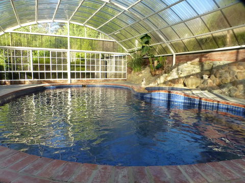 Alpine Aspects - Accommodation Rockhampton 0