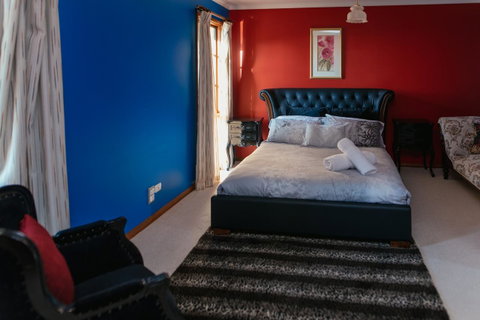 The Dan - Accommodation Rockhampton 8
