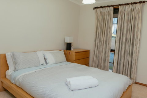 The Dan - Accommodation Rockhampton 9