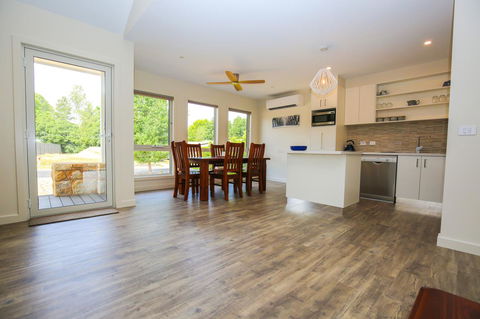 Amber Mist Villa Two - Accommodation Rockhampton 19