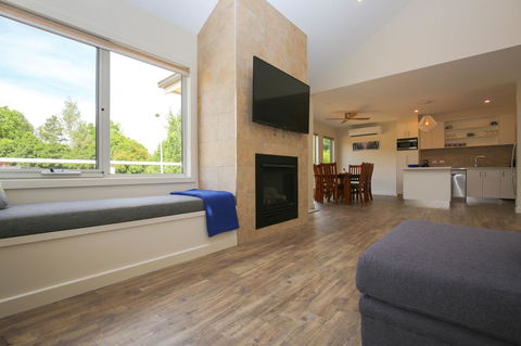 Amber Mist Villa Two - Accommodation Rockhampton 14