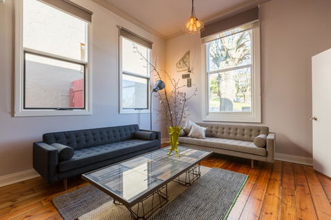 The Old Mechanics - Accommodation Rockhampton 5