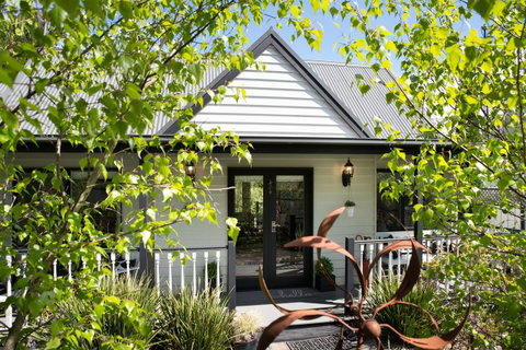 Cottage 4A - Accommodation Rockhampton 1