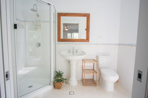 Debbie\'s Place - Accommodation Rockhampton 10