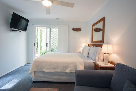 Debbie\'s Place - Accommodation Rockhampton 11