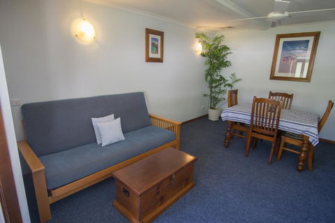 Debbie\'s Place - Accommodation Rockhampton 41