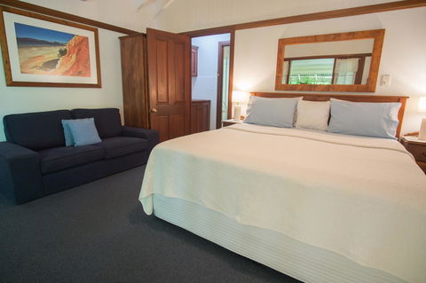 Debbie\'s Place - Accommodation Rockhampton 37