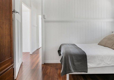 Lake Weyba Noosa Lodge & Kangaroos - Accommodation Rockhampton 11
