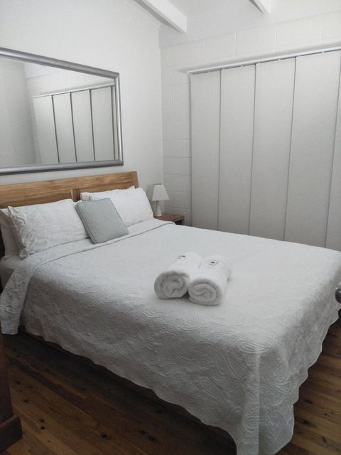 Salty Vibes Retreat - Accommodation Rockhampton 5