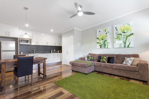 Pandanus Spa Cottage - Accommodation Rockhampton 10