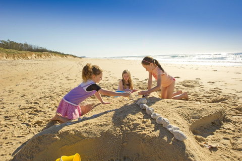 The Retreat Beach Houses - Accommodation Rockhampton 19