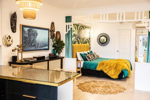 NOMAD - Luxe Apartment - Accommodation Rockhampton 0