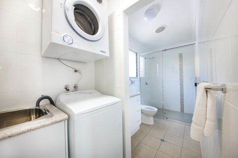 Sunset Cabins 1770 - Accommodation Rockhampton 8