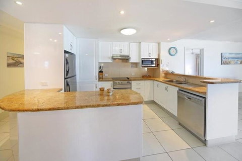 Coolum Caprice - Accommodation Rockhampton 5
