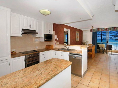 Coolum Caprice - Accommodation Rockhampton 25
