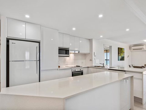 Coolum Caprice - Accommodation Rockhampton 3