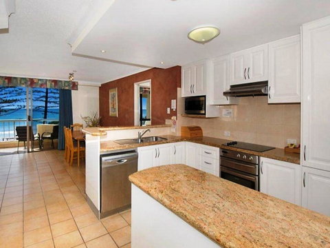 Coolum Caprice - Accommodation Rockhampton 30