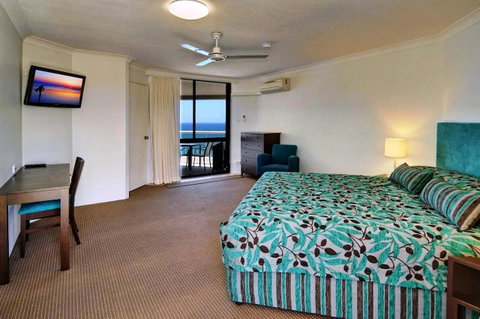 Coolum Caprice - Accommodation Rockhampton 33