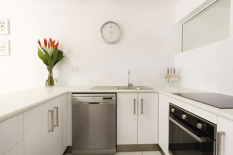 The White House Port Douglas - Accommodation Rockhampton 10