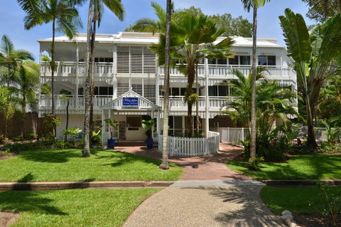 The White House Port Douglas - Accommodation Rockhampton 0