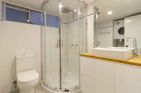The White House Port Douglas - Accommodation Rockhampton 4