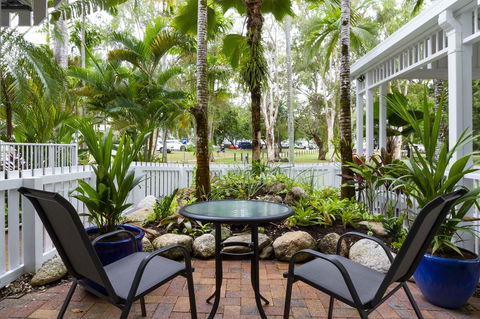 The White House Port Douglas - Accommodation Rockhampton 9