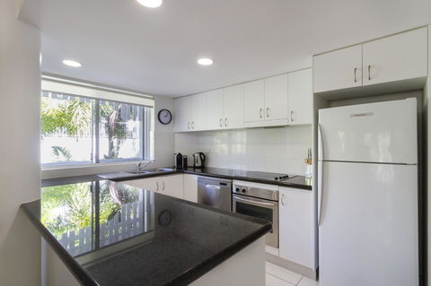 The White House Port Douglas - Accommodation Rockhampton 38