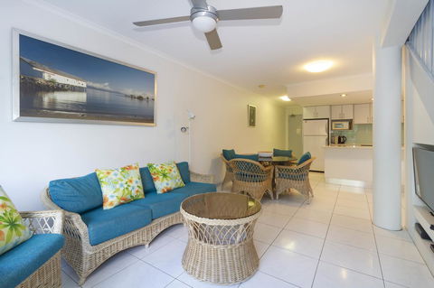 The White House Port Douglas - Accommodation Rockhampton 24