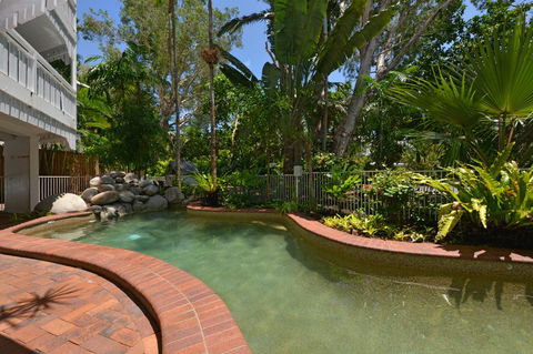 The White House Port Douglas - Accommodation Rockhampton 17