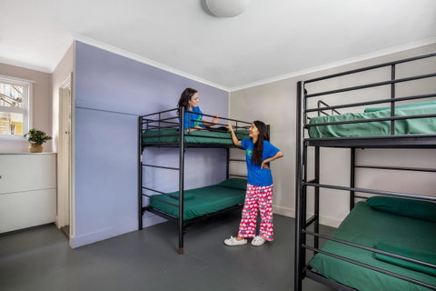 Backpackers In Paradise 18-35 Hostel - Accommodation Rockhampton 3