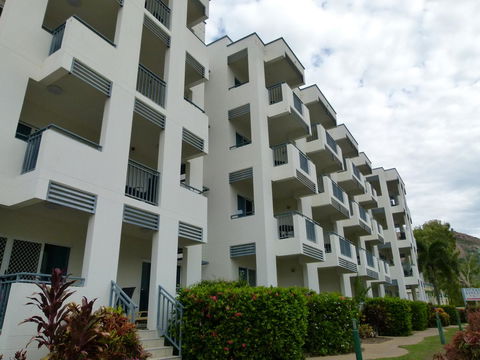Madison Ocean Breeze Apartments - Accommodation Rockhampton 7