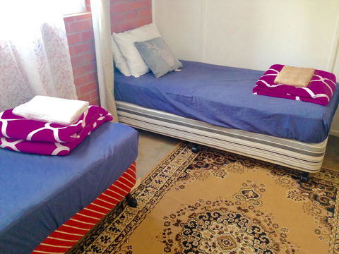XYL Pets Friendly Seaside Boutique Guesthouse - Accommodation Rockhampton 8
