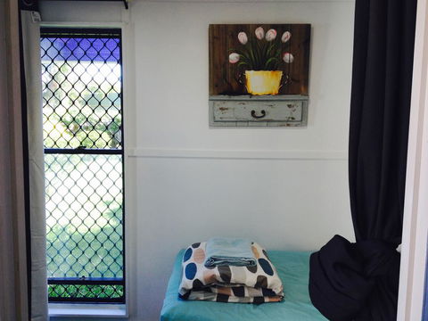 XYL Pets Friendly Seaside Boutique Guesthouse - Accommodation Rockhampton 7