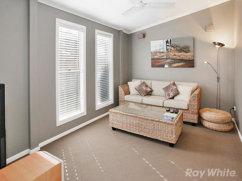 Beach House On Tradewinds Avenue - Accommodation Rockhampton 6