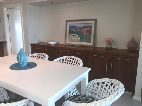 Proximity Waterfront Apartments - Accommodation Rockhampton 8