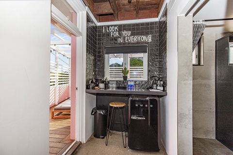 The Pink Hotel Coolangatta - Accommodation Rockhampton 32