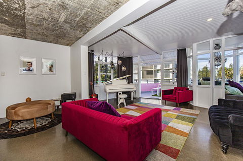 The Pink Hotel Coolangatta - Accommodation Rockhampton 7