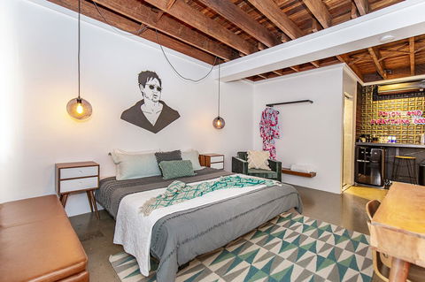 The Pink Hotel Coolangatta - Accommodation Rockhampton 24