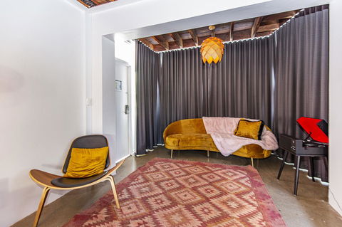 The Pink Hotel Coolangatta - Accommodation Rockhampton 29