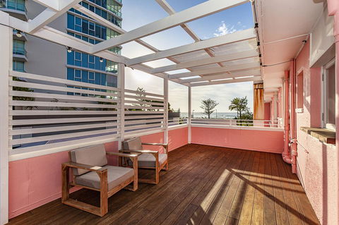 The Pink Hotel Coolangatta - Accommodation Rockhampton 30